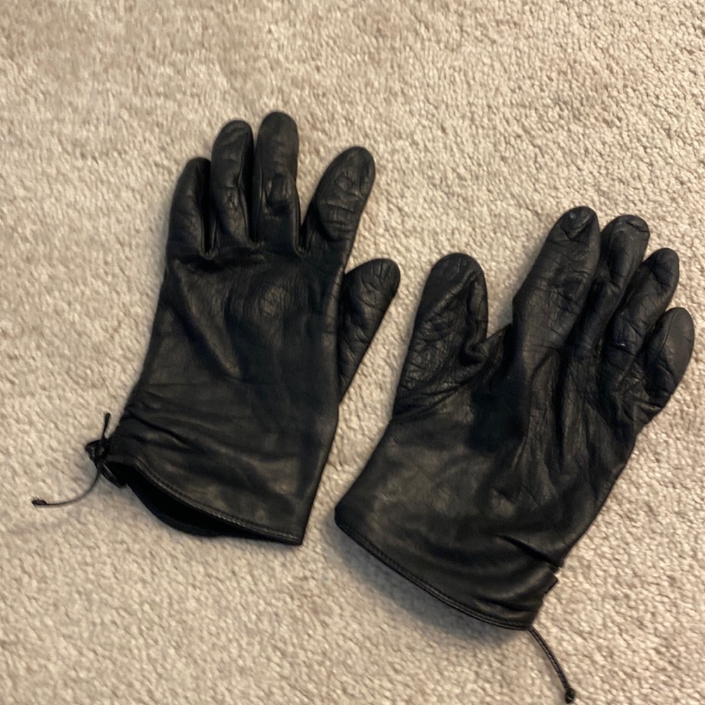 Ladies genuine leather gloves